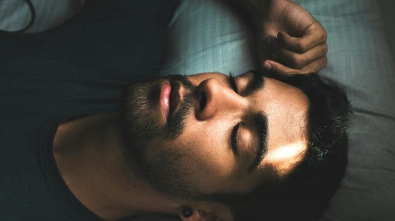 10 Stress-Free Sleep Habits for Deeper Rest